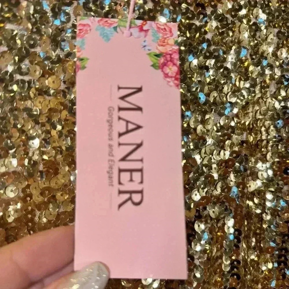Maner gold sequin women’s midi length evening dress. Size 3X
NWT - Picture 6 of 10